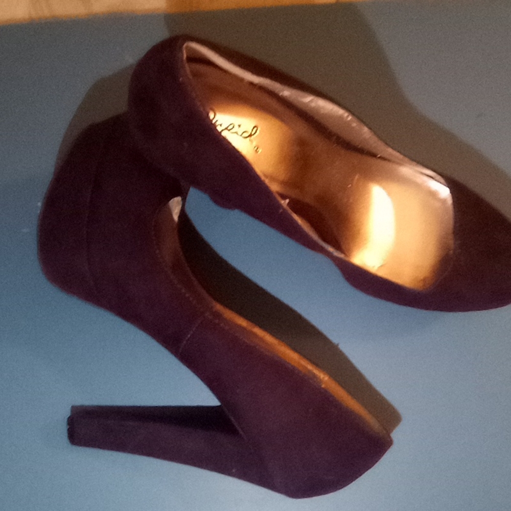 Qupid Women's Platform Pumps Color Plum Size 9